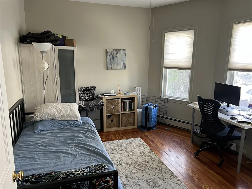 2 bed, 1 bath apartment for rent at 90 Park Ave Unit 1, Strawberry Hill — photo 4 of 7