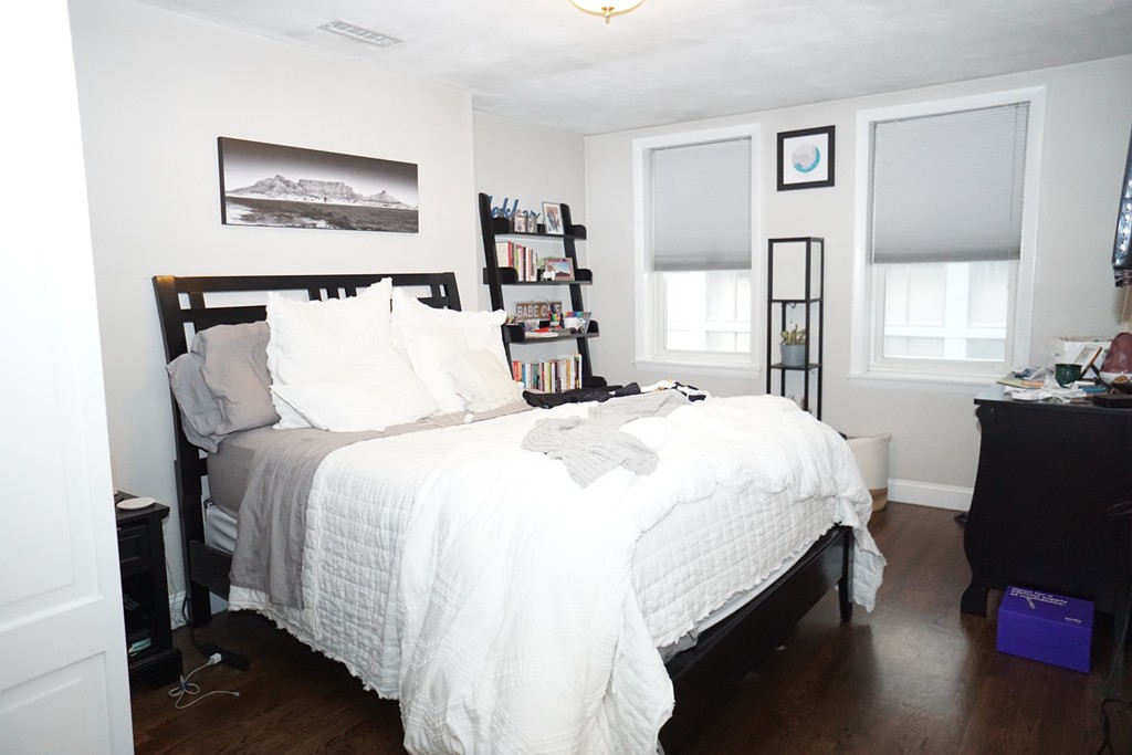 2 bed, 1 bath apartment for rent at 90 Prince Unit 2, North End — photo 3 of 5