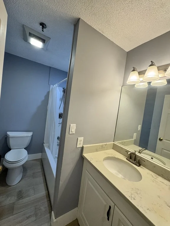 2 bed, 2 bath apartment for rent at 90 Quincy Shore Dr Unit 207, Quincy — photo 13 of 15