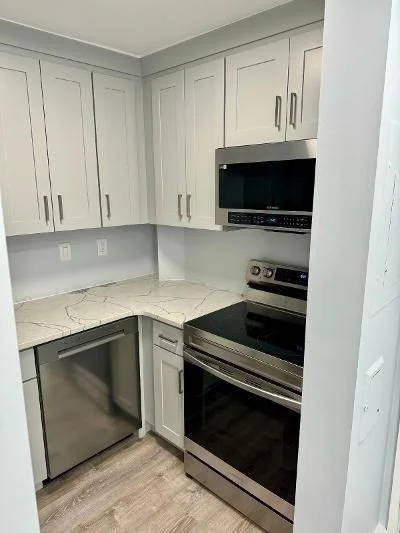 1 bed, 1 bath apartment for rent at 90 Quincy Shore Dr Unit 808, Atlantic — photo 6 of 18