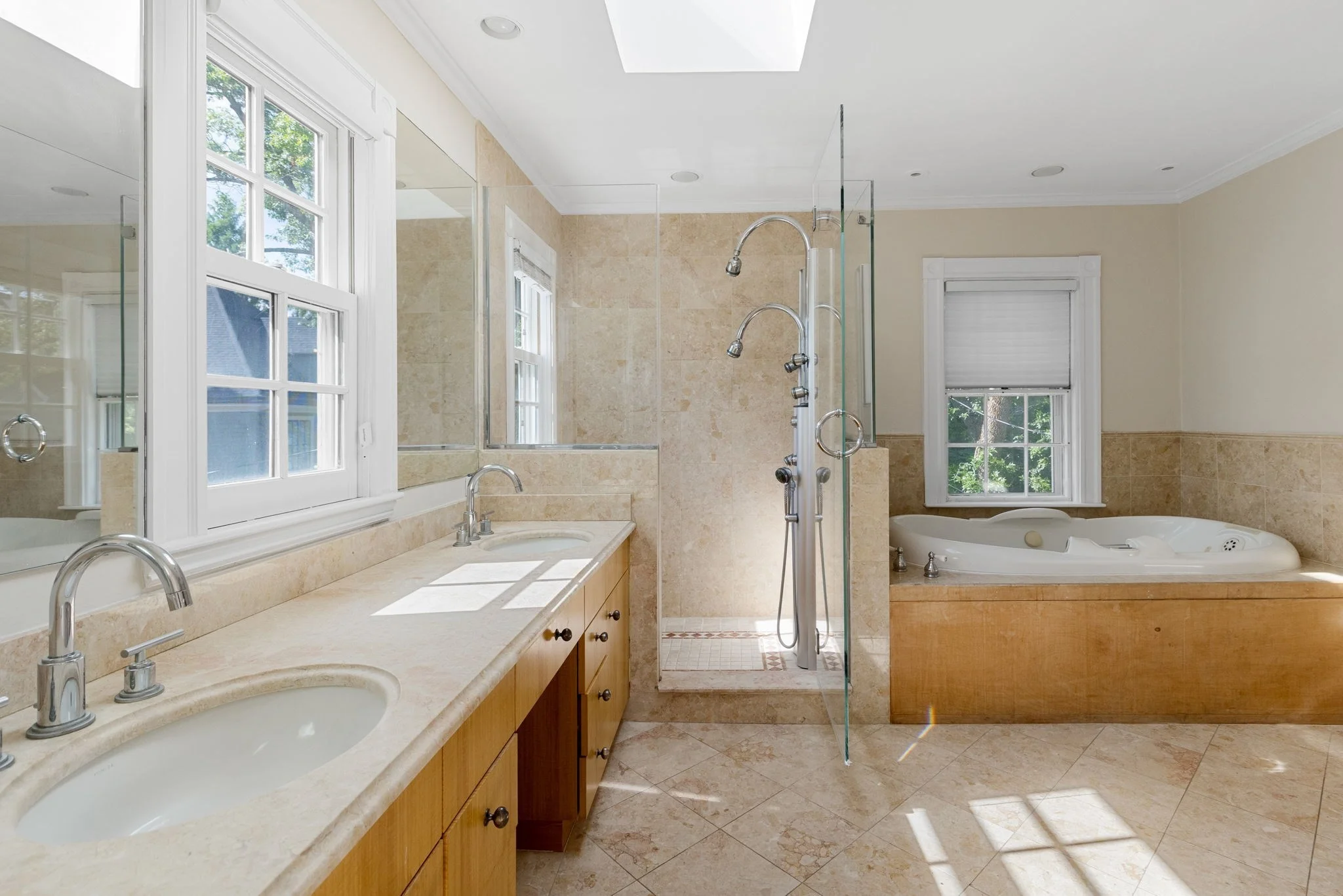5 bed, 4+ bath apartment for rent at 90 Raymond, Neighborhood Nine — photo 22 of 31