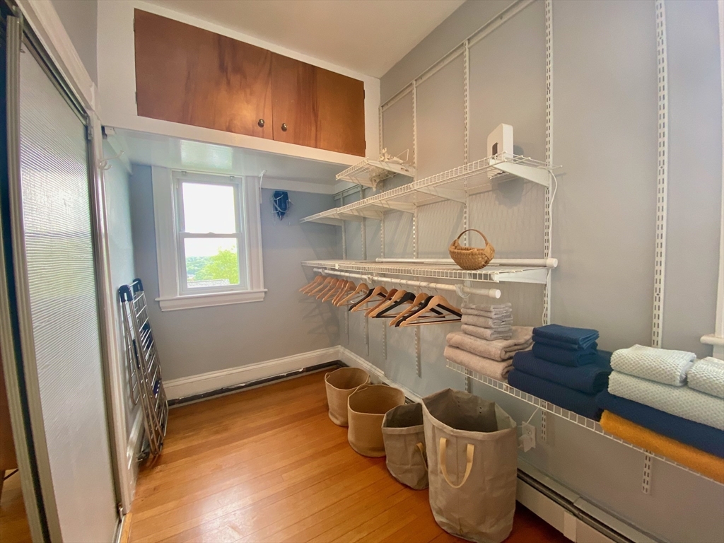 2 bed, 1 bath apartment for rent at 90 Robbins Rd Unit 2, Arlington Heights — photo 8 of 30