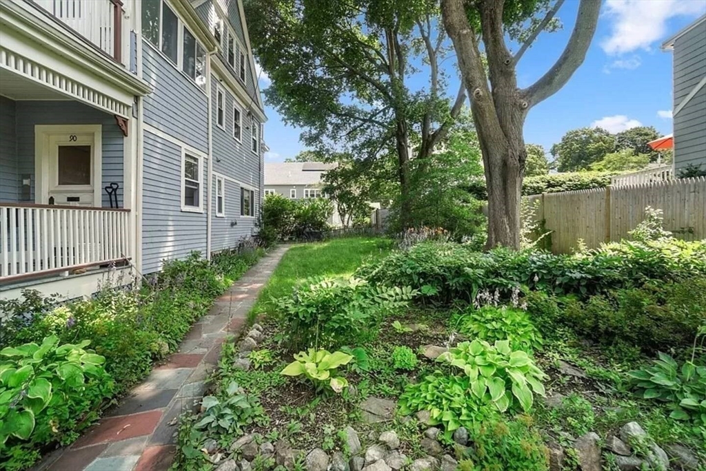 2 bed, 1 bath apartment for rent at 90 Robbins Rd Unit 2, Arlington Heights — photo 24 of 30
