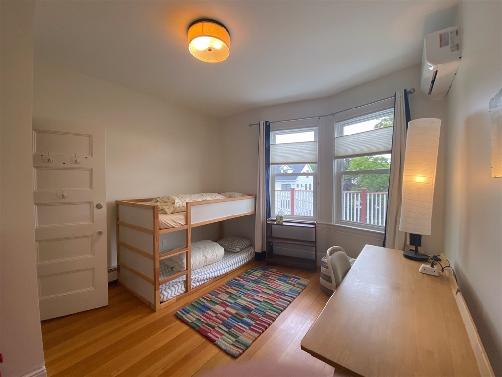 2 bed, 1 bath apartment for rent at 90 Robbins Rd Unit 2, Arlington Heights — photo 10 of 30
