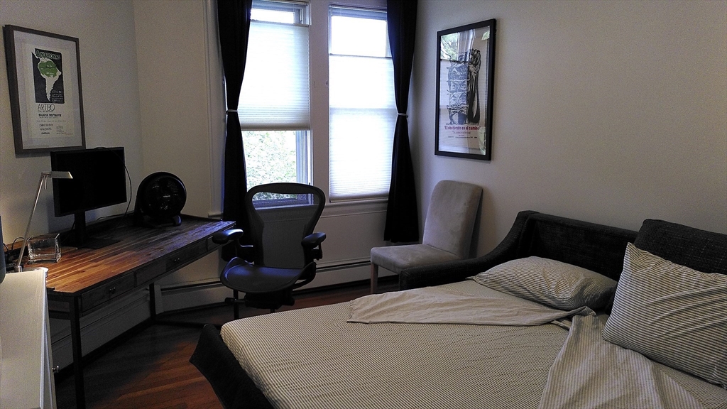 2 bed, 1 bath apartment for rent at 90 Robbins Rd Unit 2, Arlington Heights — photo 14 of 30