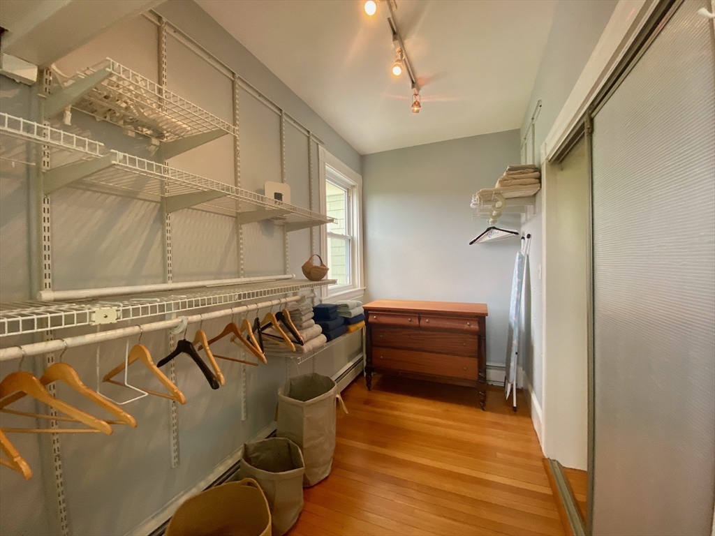 2 bed, 1 bath apartment for rent at 90 Robbins Rd Unit 2, Arlington Heights — photo 9 of 30