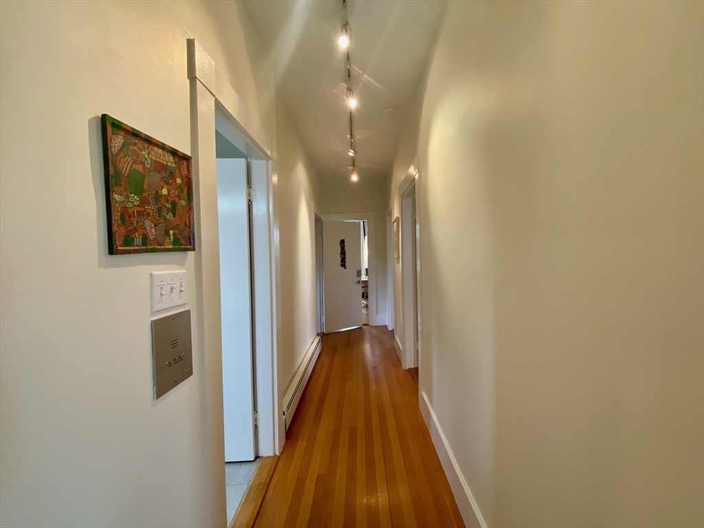 2 bed, 1 bath apartment for rent at 90 Robbins Rd Unit 2, Arlington Heights — photo 16 of 30