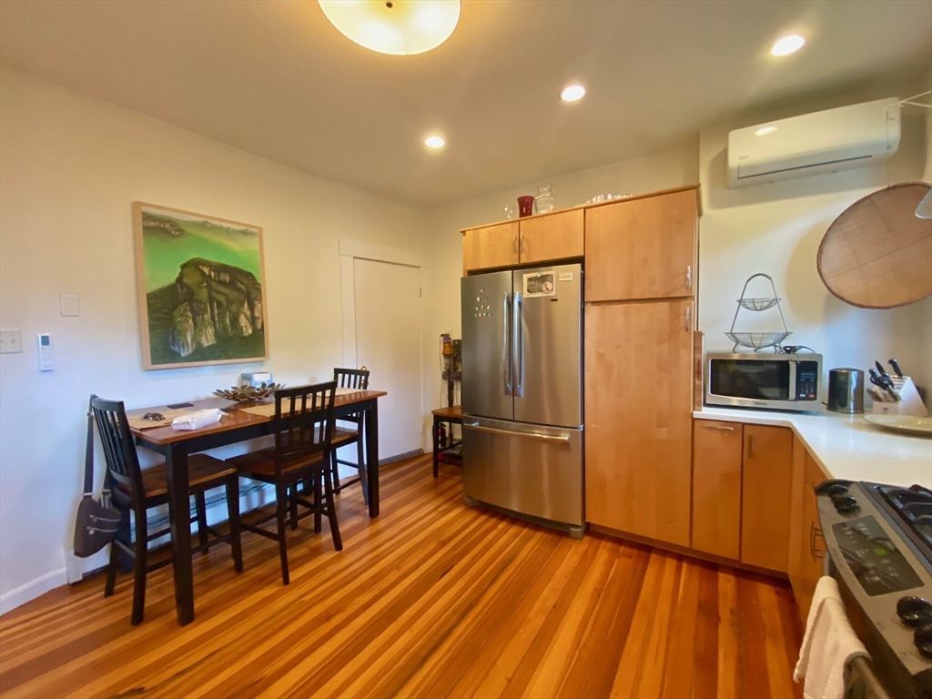 2 bed, 1 bath apartment for rent at 90 Robbins Rd Unit 2, Arlington Heights — photo 18 of 30