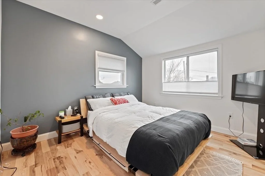 3 bed, 3 bath apartment for rent at 90 Stoneleigh Rd, Watertown — photo 12 of 23