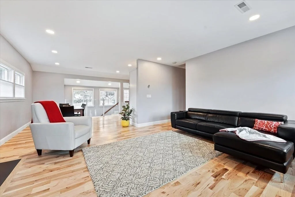 3 bed, 3 bath apartment for rent at 90 Stoneleigh Rd, Watertown — photo 11 of 23