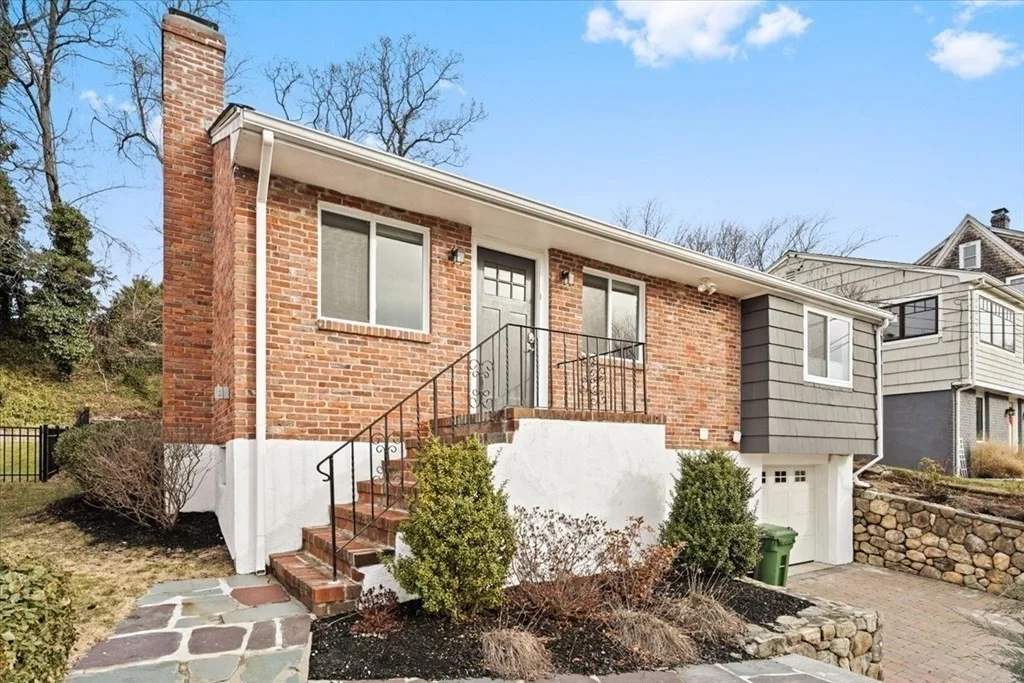3 bed, 3 bath apartment for rent at 90 Stoneleigh Rd, Watertown — photo 23 of 23