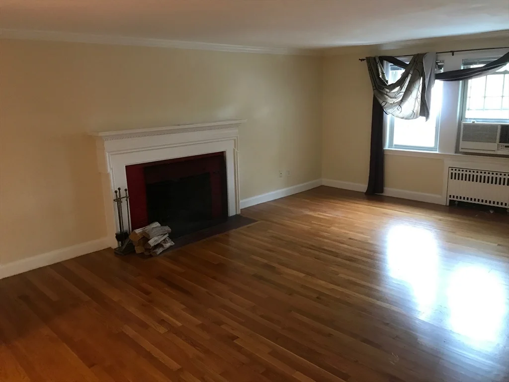 3 bed, 2 bath apartment for rent at 90 Undine Rd Unit 2, Brighton — photo 8 of 9
