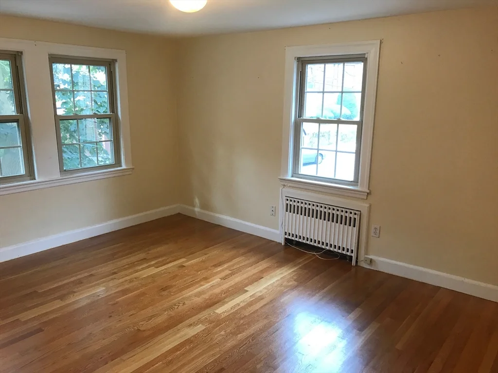 3 bed, 2 bath apartment for rent at 90 Undine Rd Unit 2, Brighton — photo 9 of 9