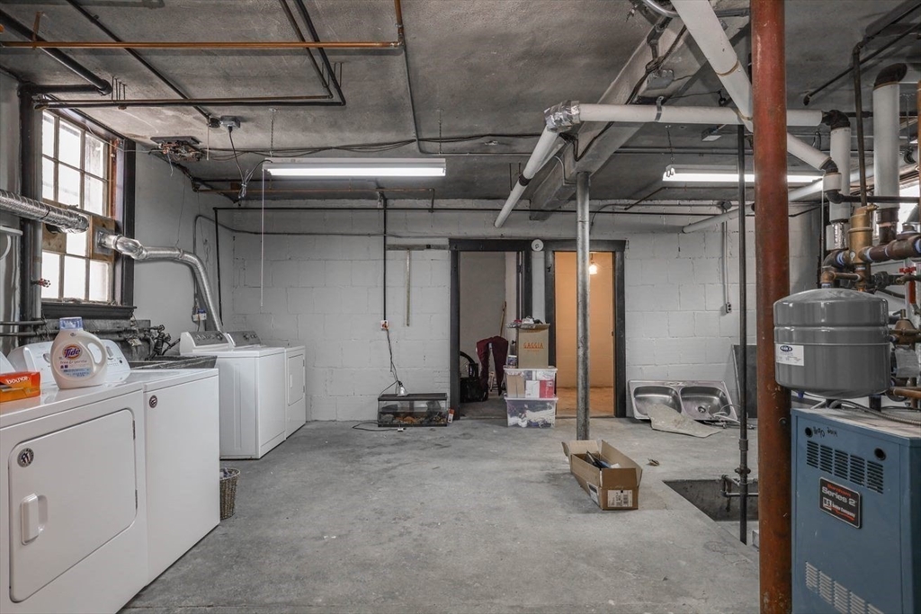 2 bed, 1 bath apartment for rent at 90 Walter St Unit 90, Roslindale — photo 14 of 18