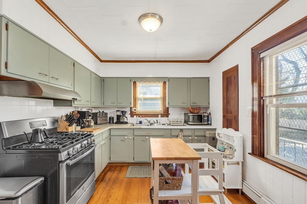 2 bed, 1 bath apartment for rent at 90 Walter St Unit 90, Roslindale — photo 7 of 18