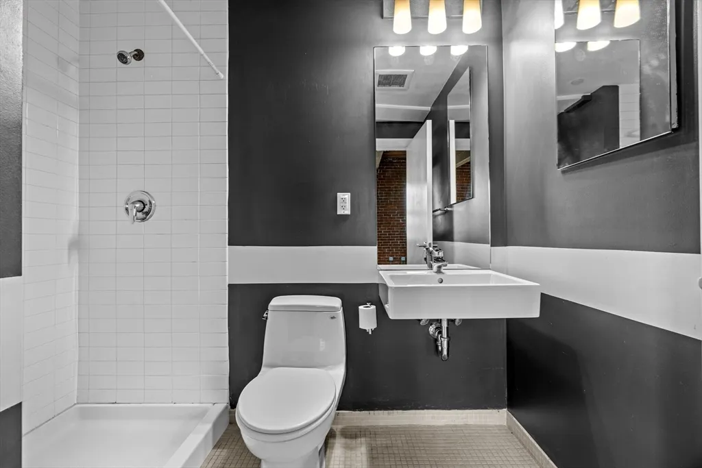 1 bed, 1 bath apartment for rent at 90 Wareham St Unit 309, South End — photo 9 of 11