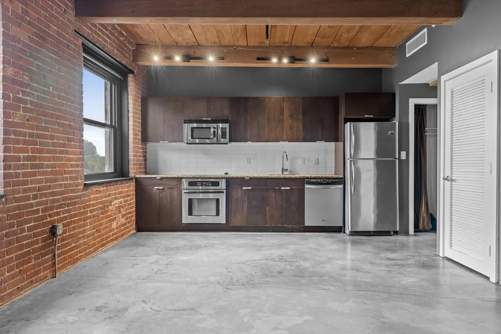 1 bed, 1 bath apartment for rent at 90 Wareham St Unit 309, South End — photo 10 of 11