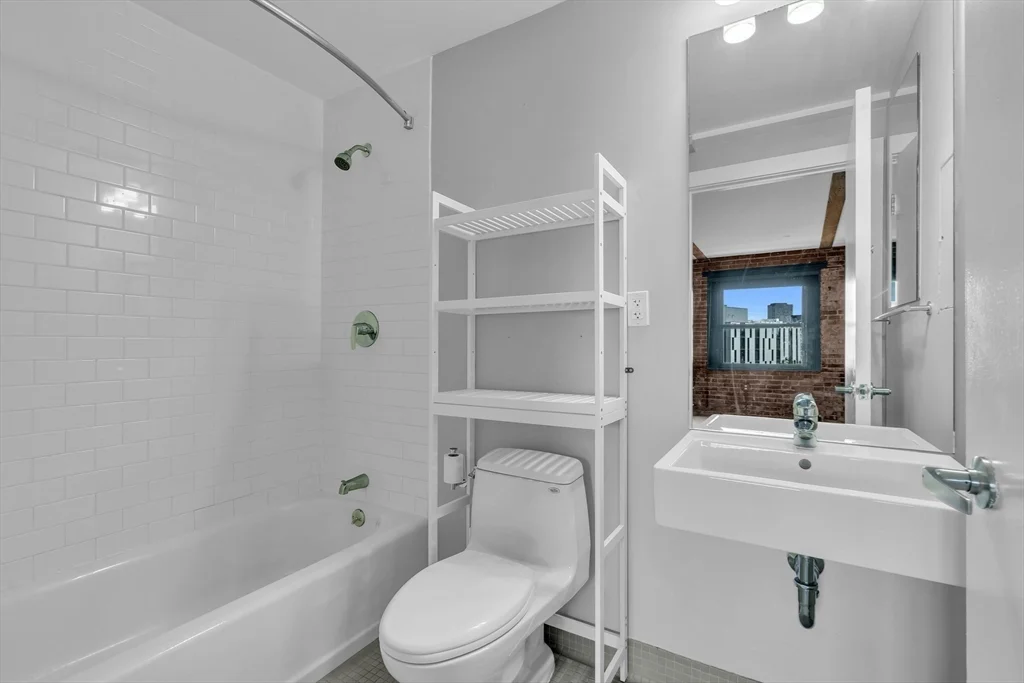 1 bed, 1 bath apartment for rent at 90 Wareham St Unit 505, South End — photo 10 of 11