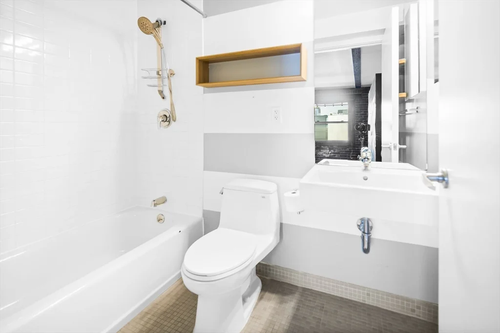 1 bed, 1 bath apartment for rent at 90 Wareham St Unit 506, South End — photo 13 of 19