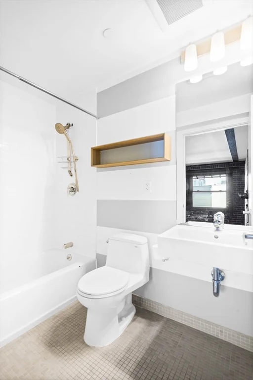1 bed, 1 bath apartment for rent at 90 Wareham St Unit 506, South End — photo 12 of 19
