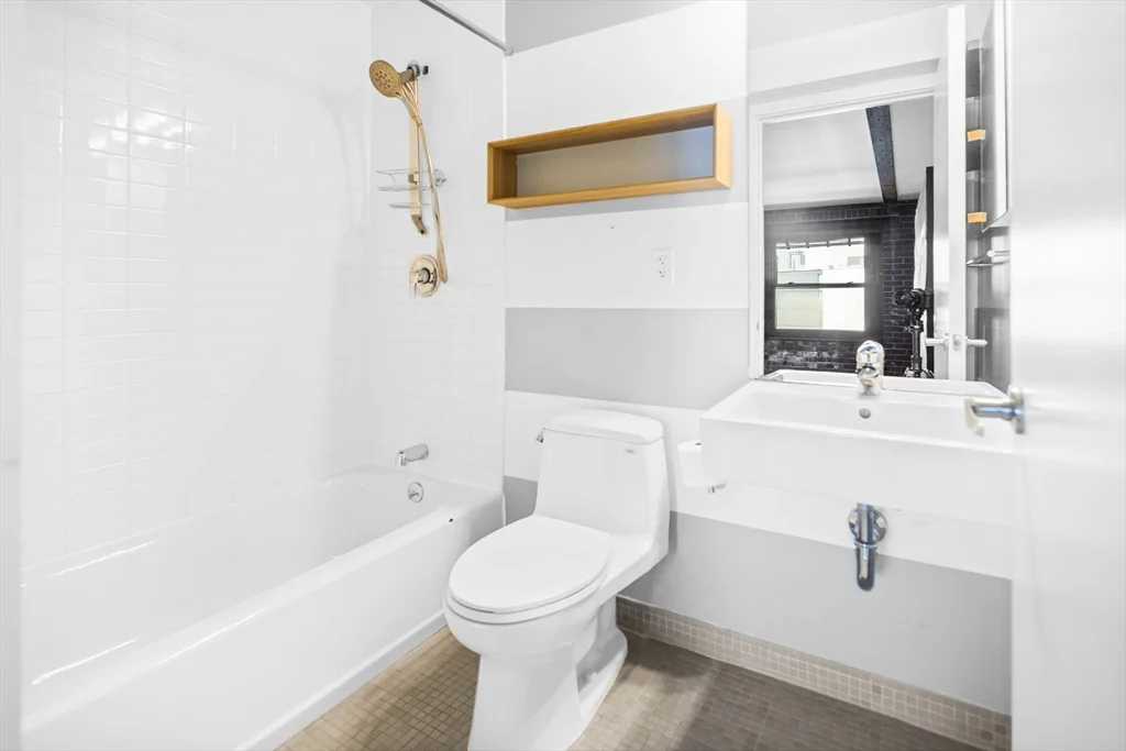 1 bed, 1 bath apartment for rent at 90 Wareham St Unit 506, South End — photo 14 of 19