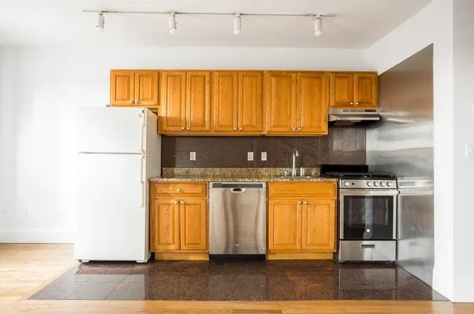 1 bed, 1 bath apartment for rent at 90 Warrenton St Unit 14, Boston Downtown — photo 5 of 8