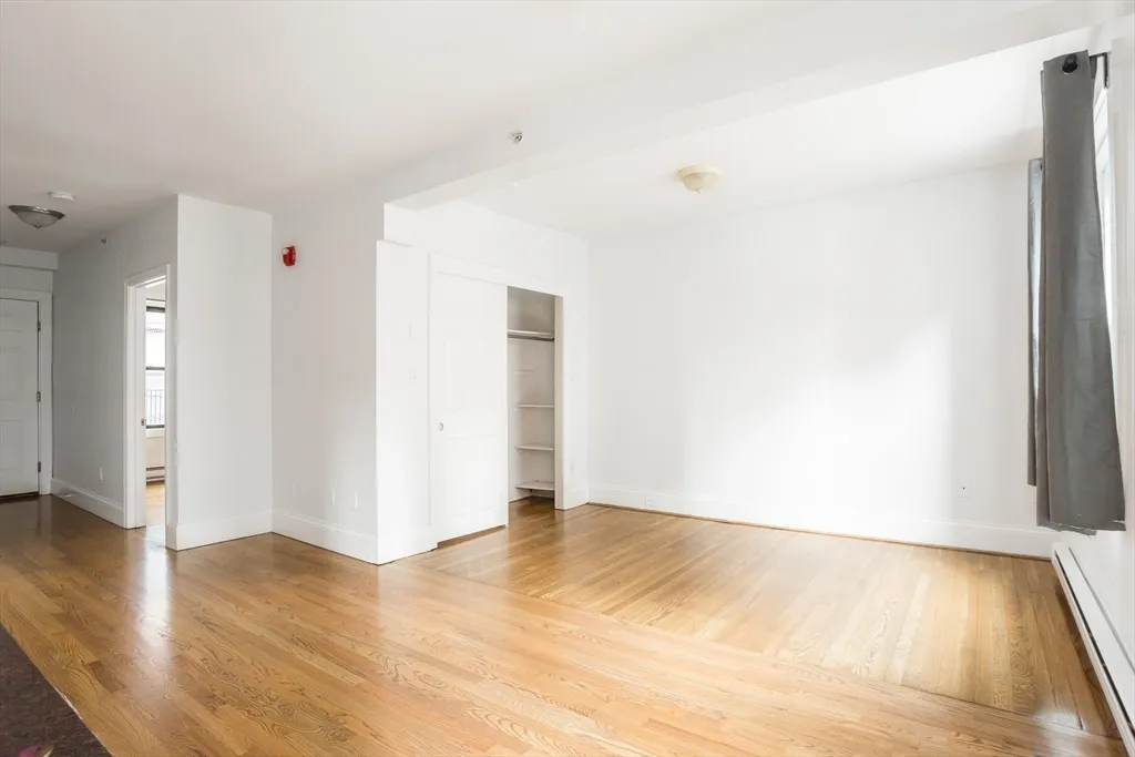 1 bed, 1 bath apartment for rent at 90 Warrenton St Unit 14, Boston Downtown — photo 2 of 8