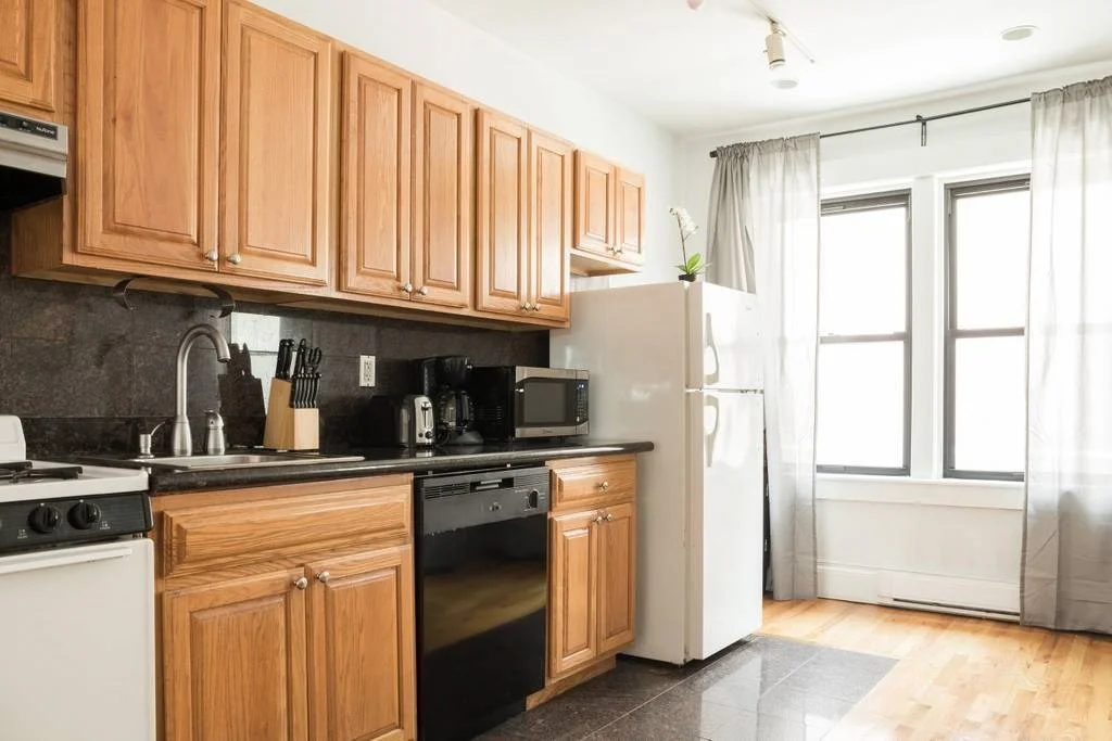 1 bed, 1 bath apartment for rent at 90 Warrenton St Unit 8, Back Bay