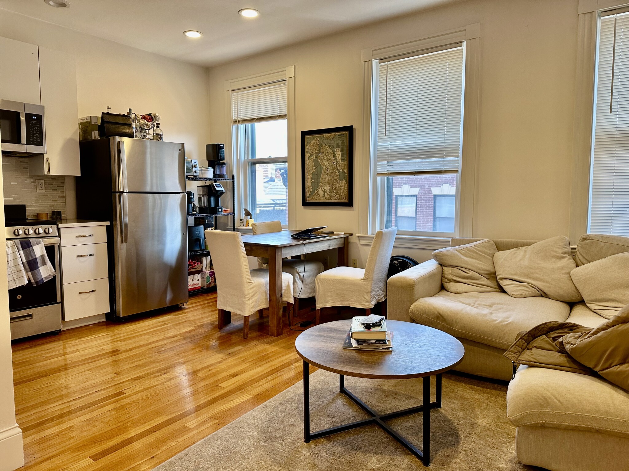 2 bed, 1 bath apartment for rent at 90 West Cedar St Unit 5, Beacon Hill — photo 3 of 14