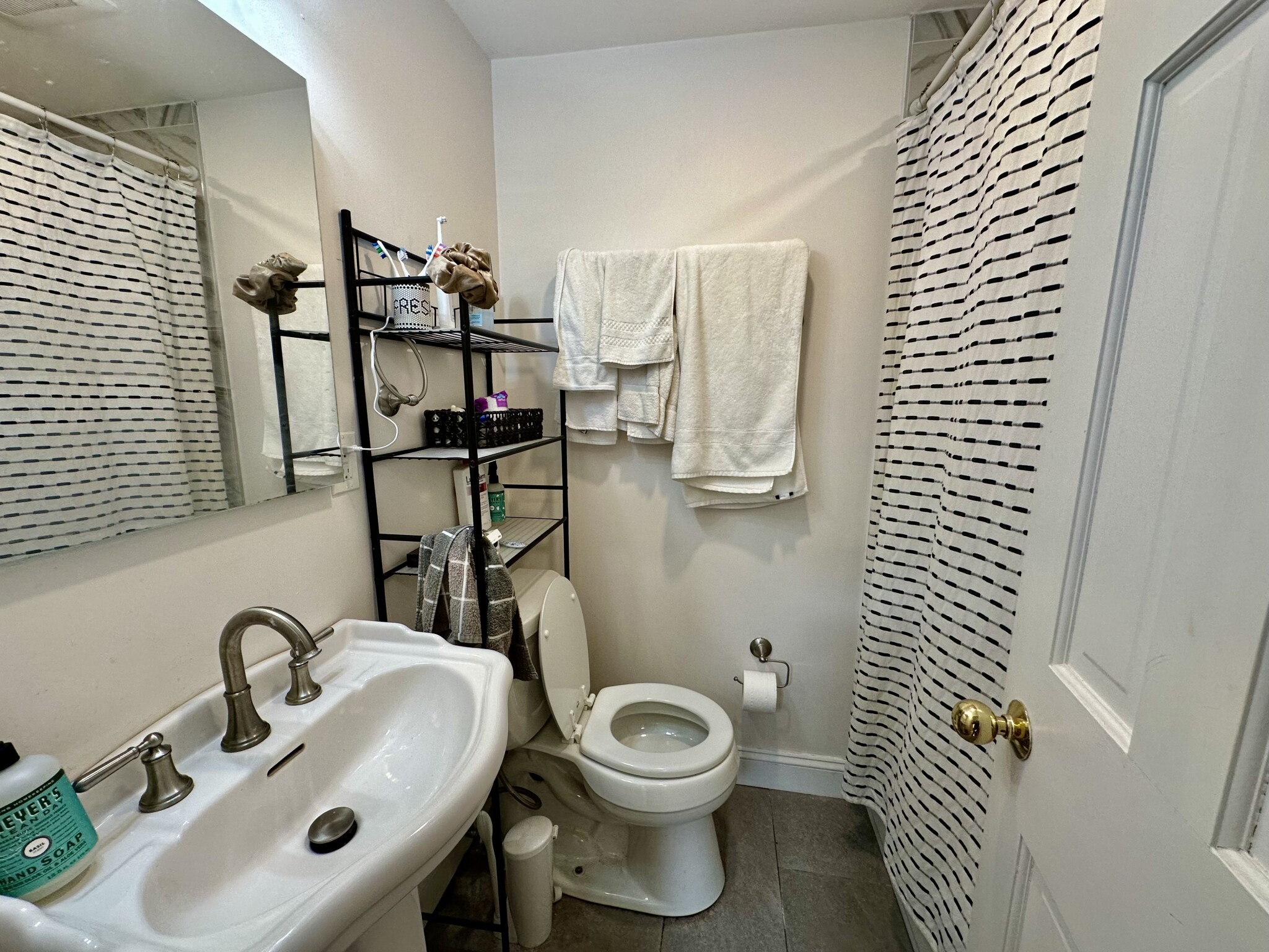 2 bed, 1 bath apartment for rent at 90 West Cedar St Unit 5, Beacon Hill — photo 8 of 14