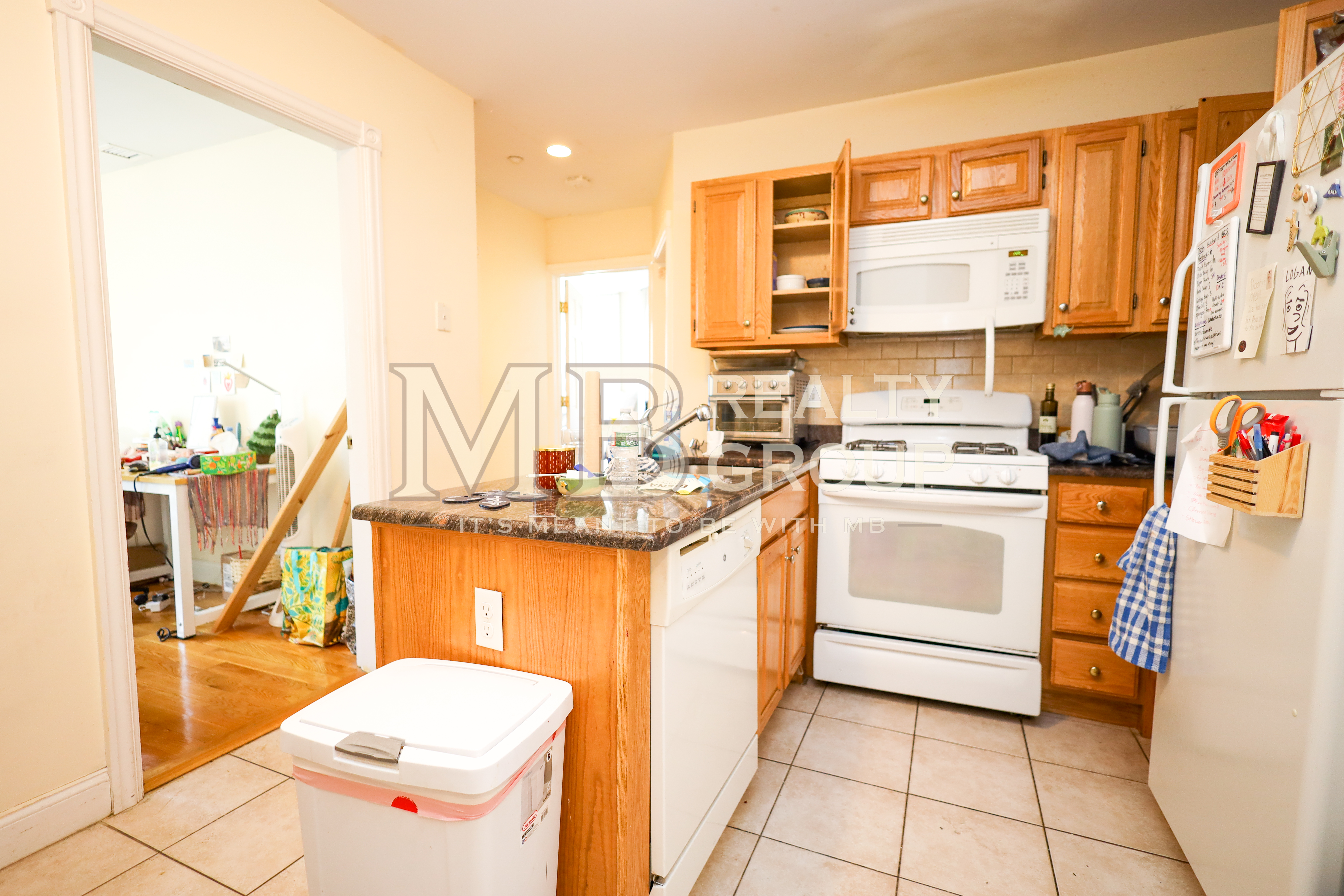 2 split bed, 1 bath apartment for rent at 90 Westland Ave Unit 201, Fenway — photo 1 of 12