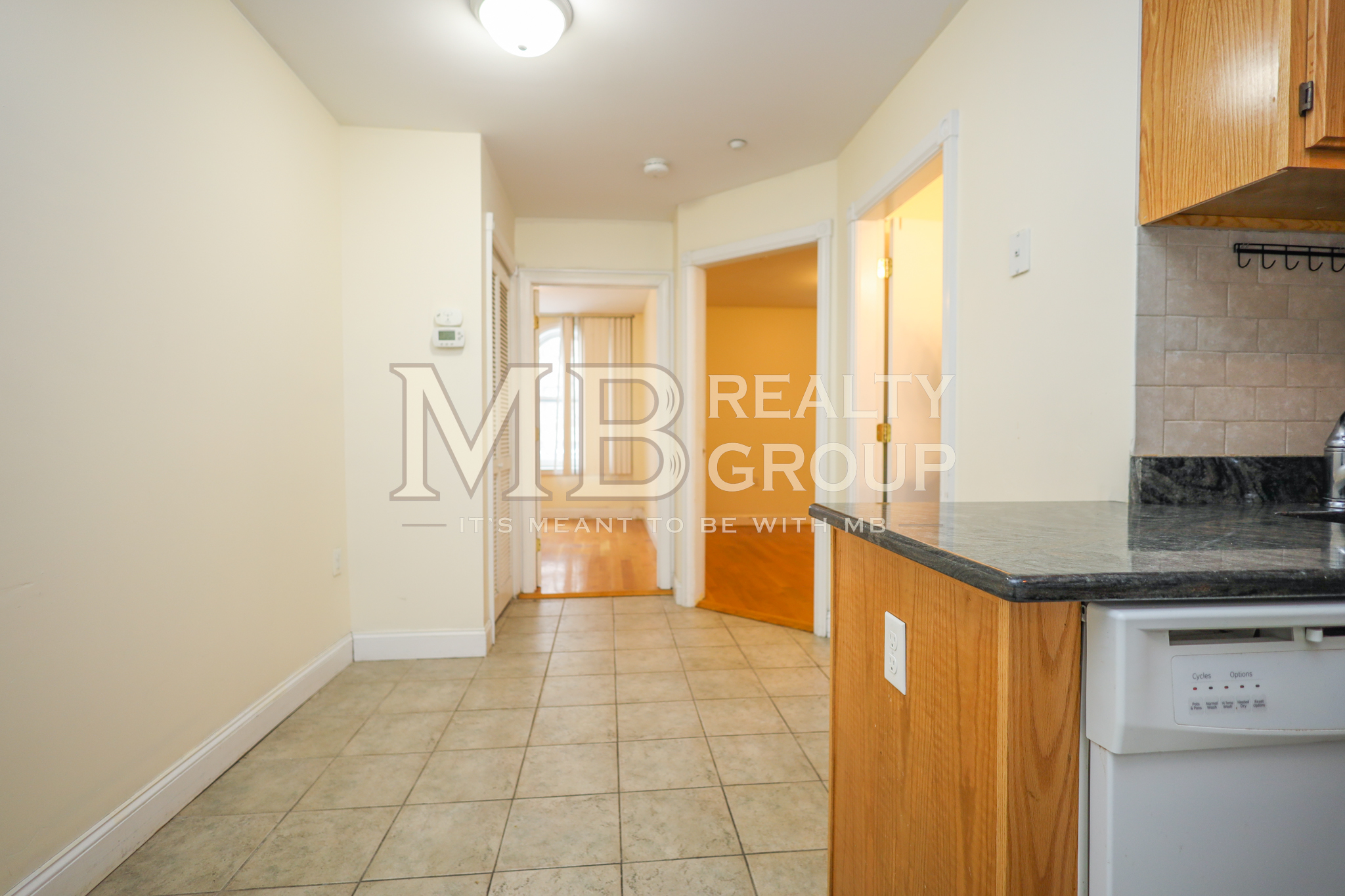 1 split bed, 1 bath apartment for rent at 90 Westland Ave Unit 203, Fenway