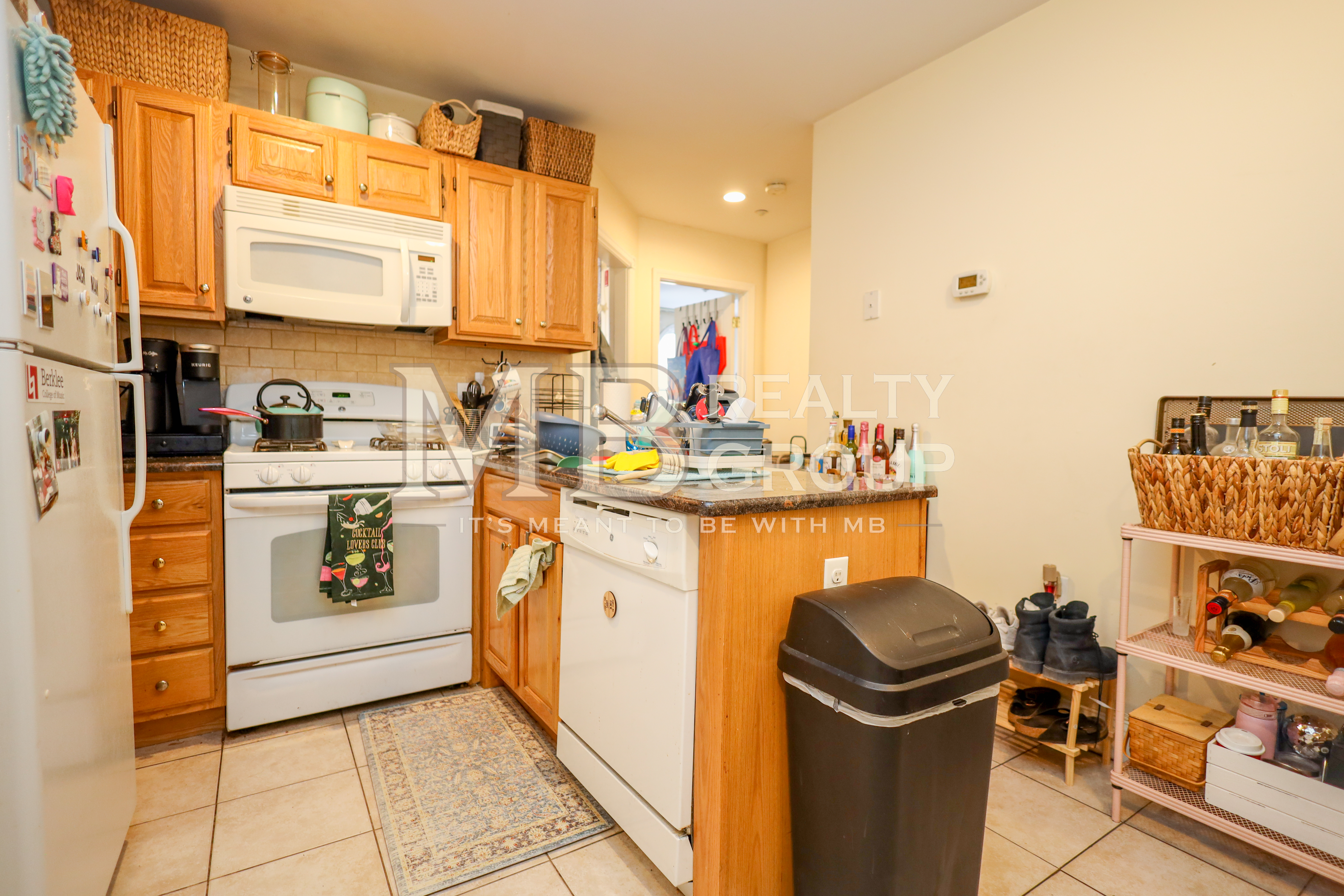 2 split bed, 1 bath apartment for rent at 90 Westland Ave Unit 404, Fenway — photo 2 of 11
