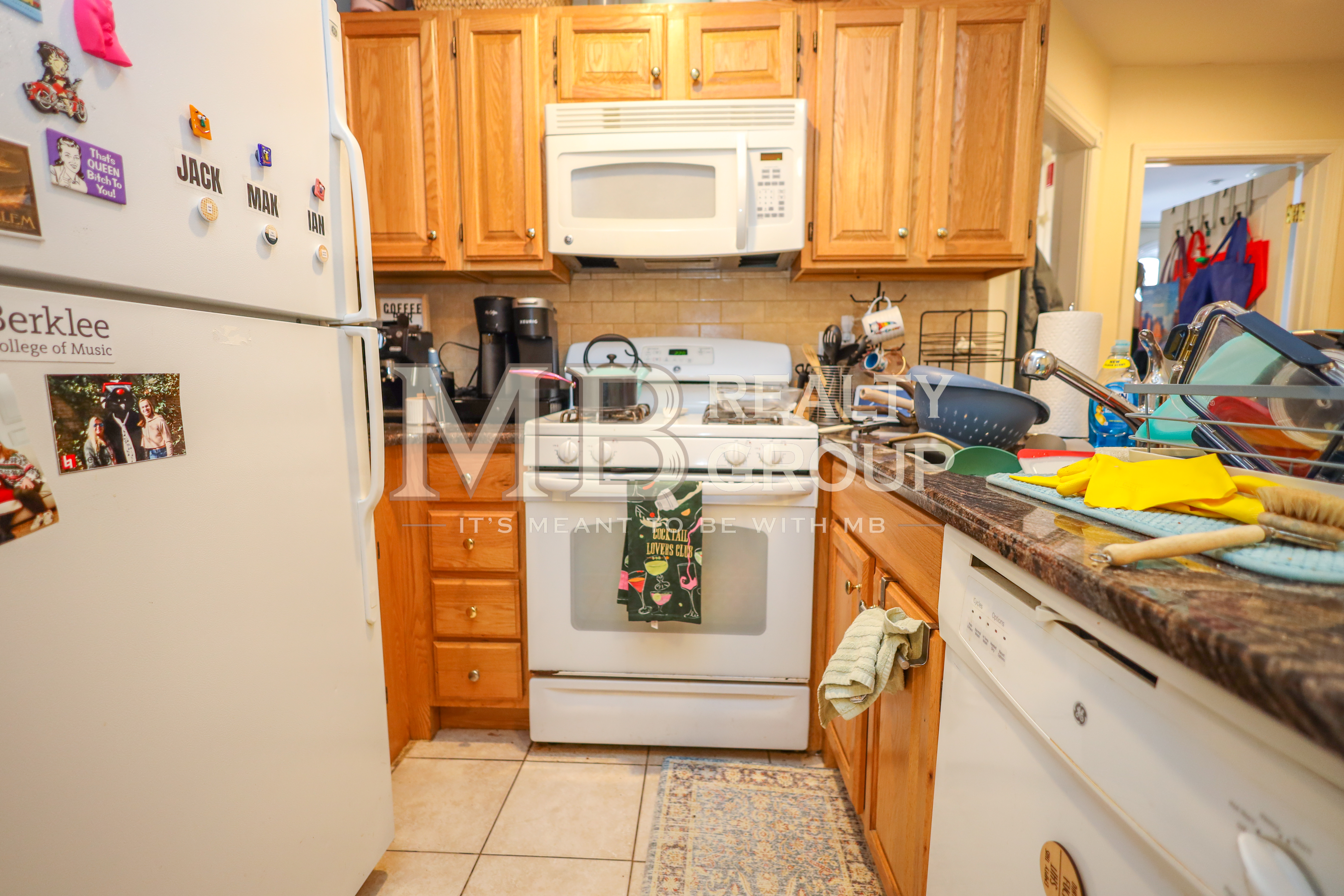2 split bed, 1 bath apartment for rent at 90 Westland Ave Unit 404, Fenway — photo 3 of 11
