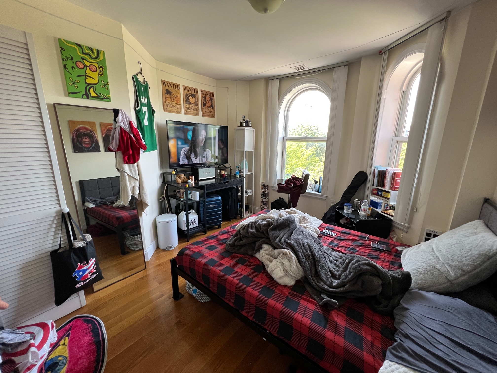 3 bed, 1 bath apartment for rent at 90 Westland Ave Unit 601, Fenway