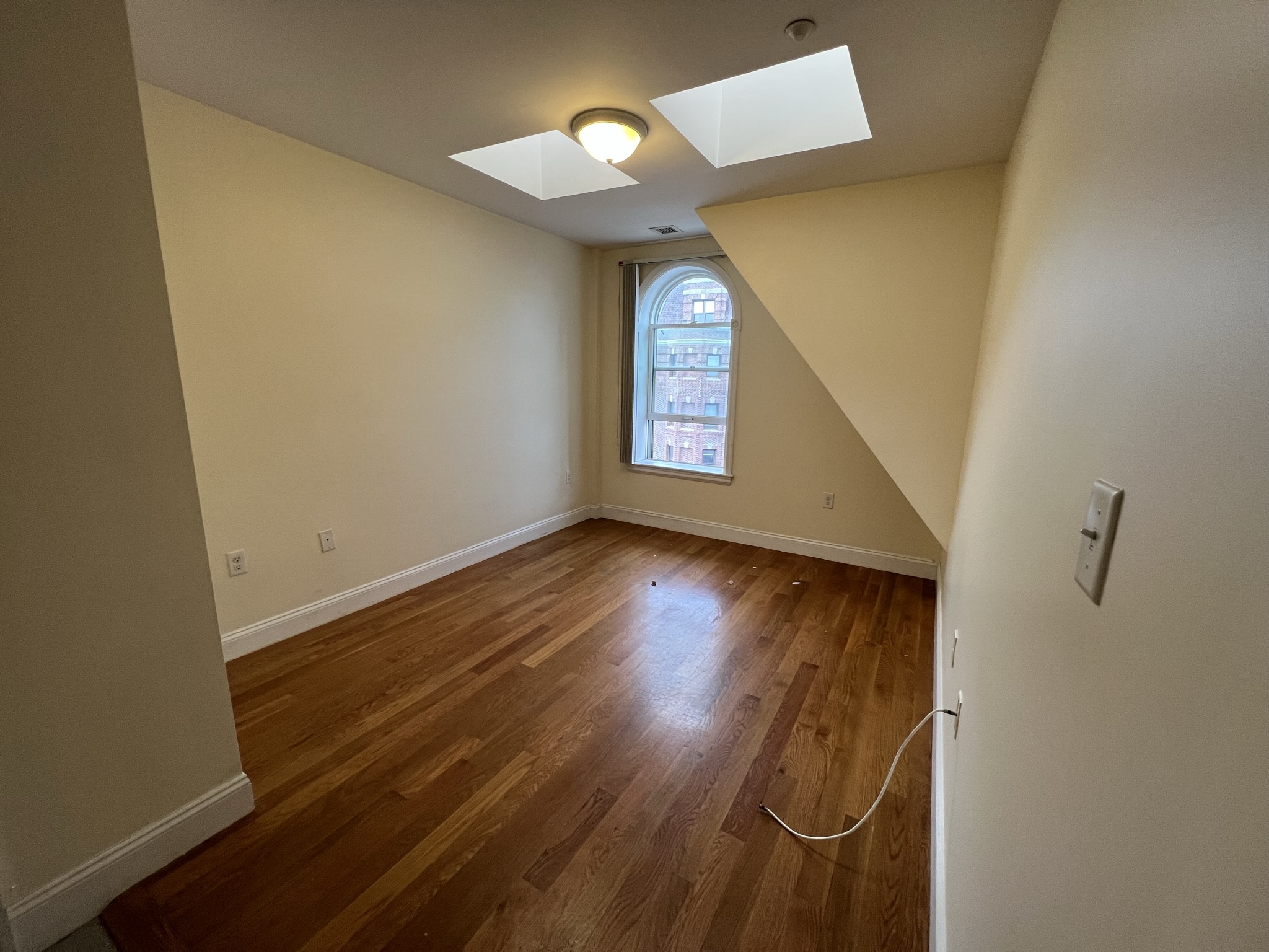 1 bed, 1 bath apartment for rent at 90 Westland Ave Unit 603, Fenway