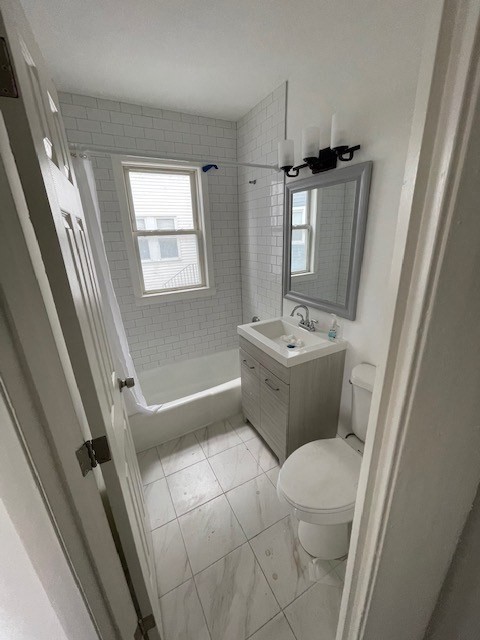 2 bed, 1 bath apartment for rent at 90 Winthrop Shore Dr Unit 2, Winthrop — photo 6 of 12