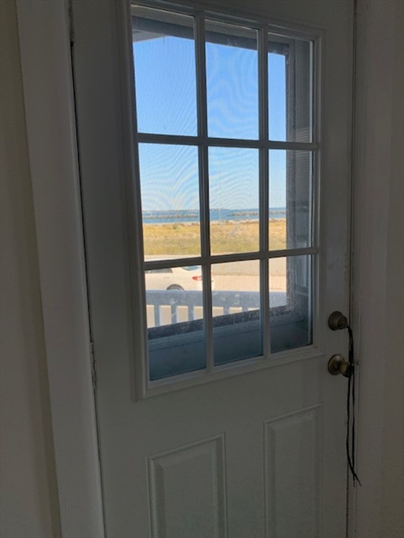 2 bed, 1 bath apartment for rent at 90 Winthrop Shore Dr Unit 2, Winthrop — photo 4 of 12