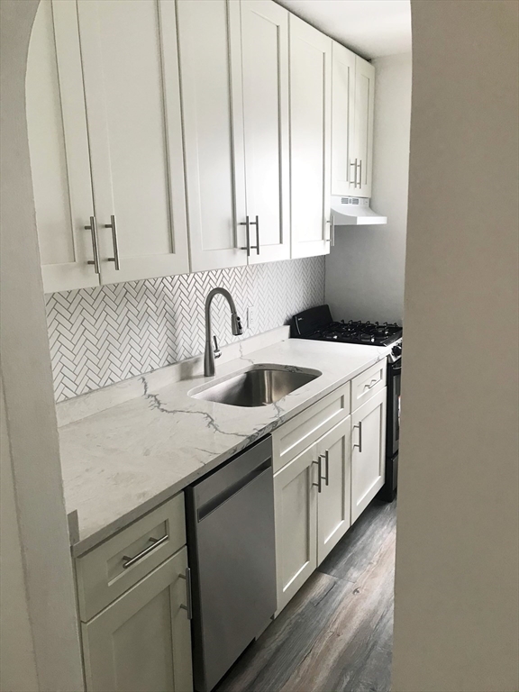2 bed, 1 bath apartment for rent at 90 Winthrop Shore Dr Unit 2, Winthrop