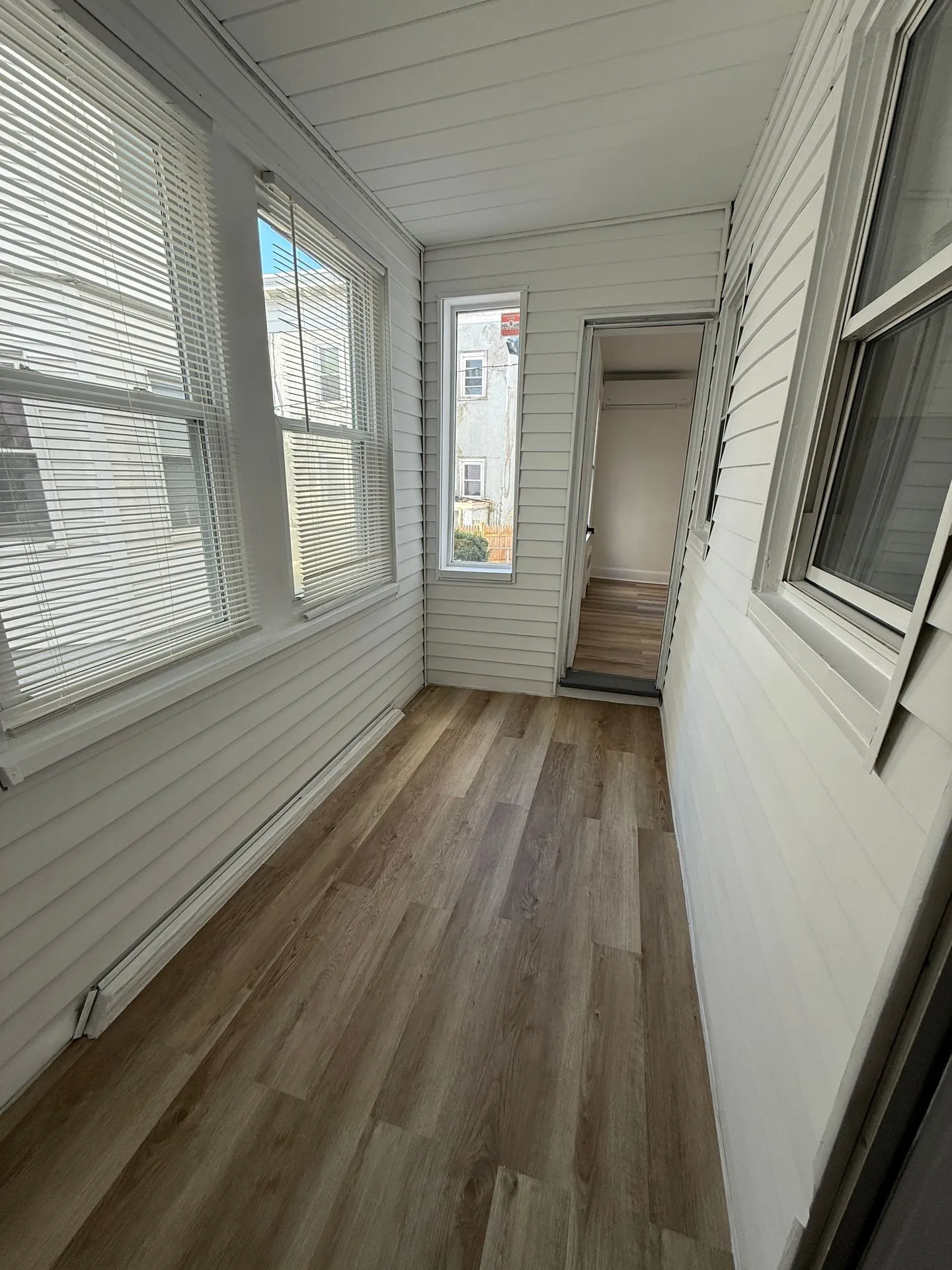 Studio bed, 1 bath apartment for rent at 90 Winthrop Shore Dr Unit 2, Winthrop — photo 7 of 19