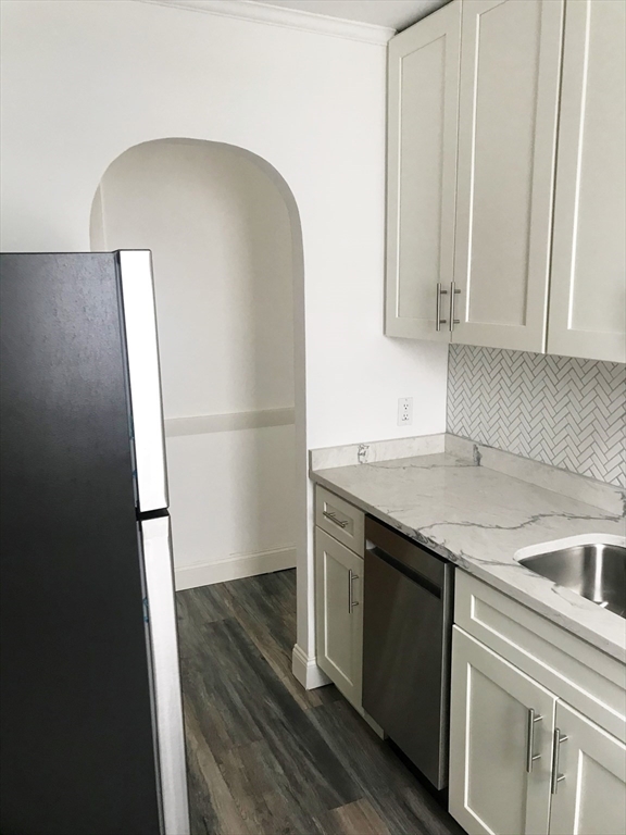 2 bed, 1 bath apartment for rent at 90 Winthrop Shore Dr Unit 2, Winthrop — photo 9 of 12