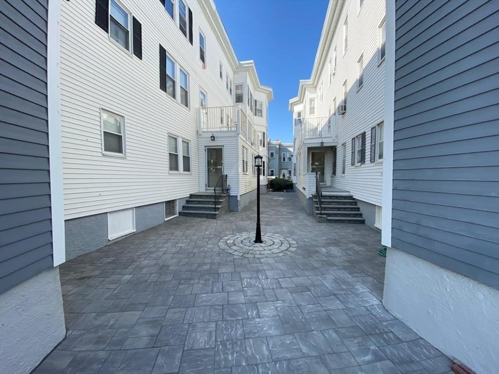 2 bed, 1 bath apartment for rent at 90 Winthrop Shore Dr Unit 2, Winthrop — photo 11 of 12