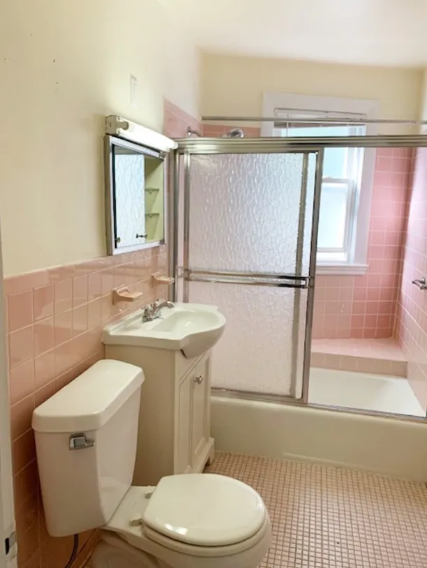 Studio bed, 1 bath apartment for rent at 90 Winthrop Shore Dr Unit 3A, Winthrop — photo 9 of 17