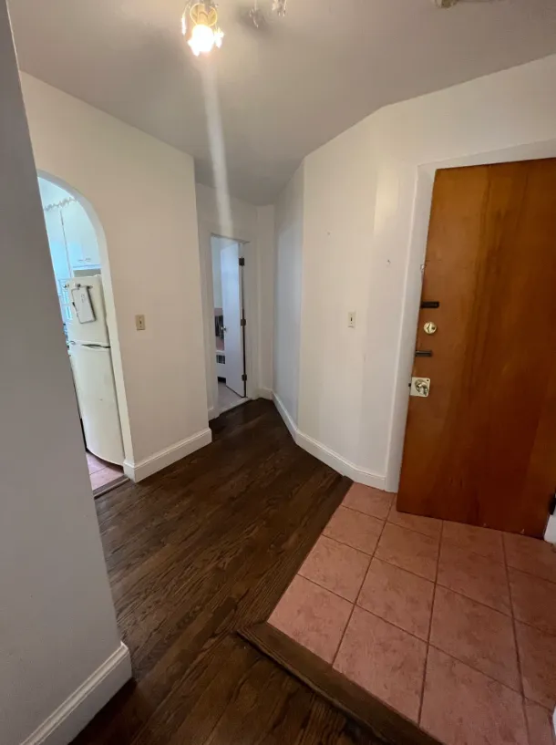 Studio bed, 1 bath apartment for rent at 90 Winthrop Shore Dr Unit 3A, Winthrop — photo 8 of 17