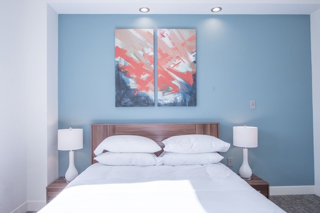 1 bed, 1 bath apartment for rent at 900 Beacon St Unit 204, Fenway — photo 11 of 16