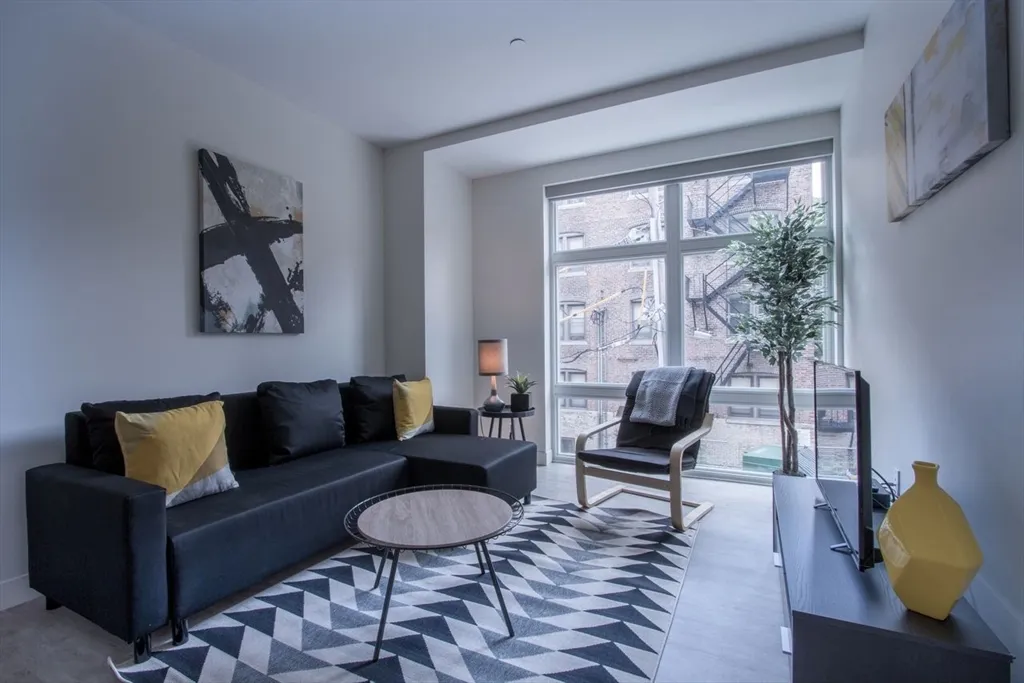 1 bed, 1 bath apartment for rent at 900 Beacon St Unit 205, Fenway — photo 1 of 11