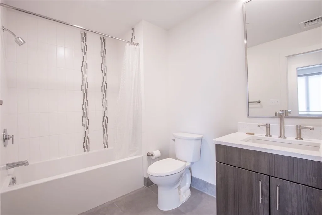 1 bed, 1 bath apartment for rent at 900 Beacon St Unit 303, Fenway — photo 16 of 16