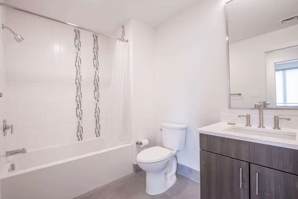 1 bed, 1 bath apartment for rent at 900 Beacon St Unit 306, Fenway — photo 13 of 16