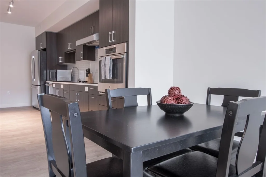 1 bed, 1 bath apartment for rent at 900 Beacon St Unit 403, Fenway — photo 5 of 12