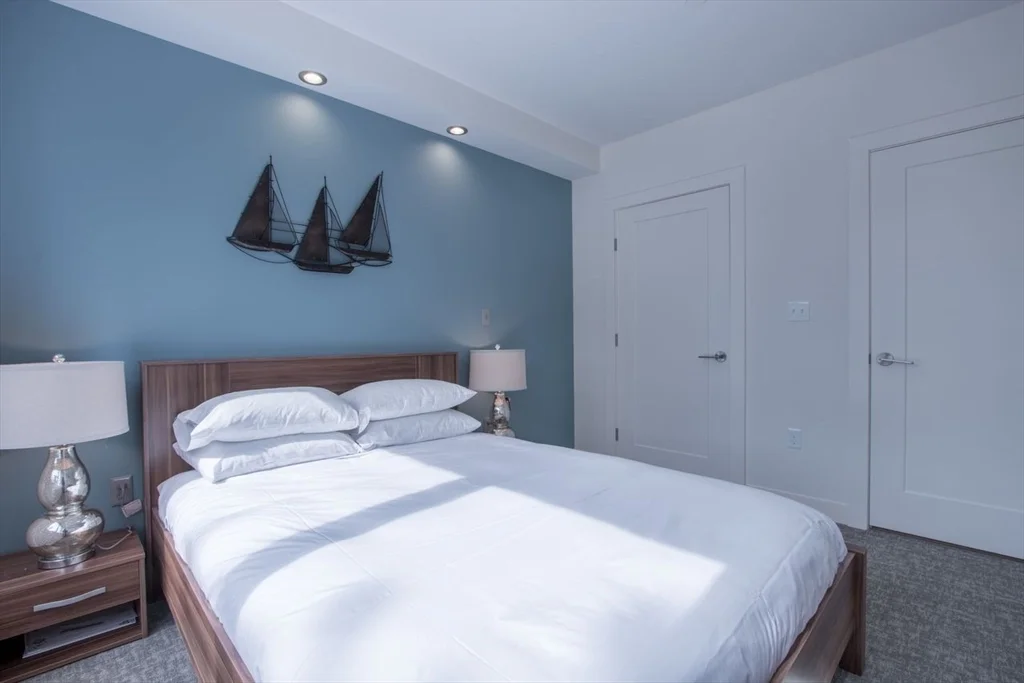 1 bed, 1 bath apartment for rent at 900 Beacon St Unit 408, Fenway — photo 9 of 12